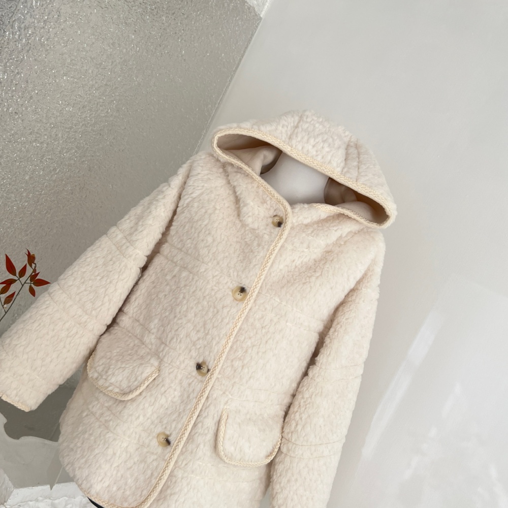 Hooded long fur coat lambs wool coat