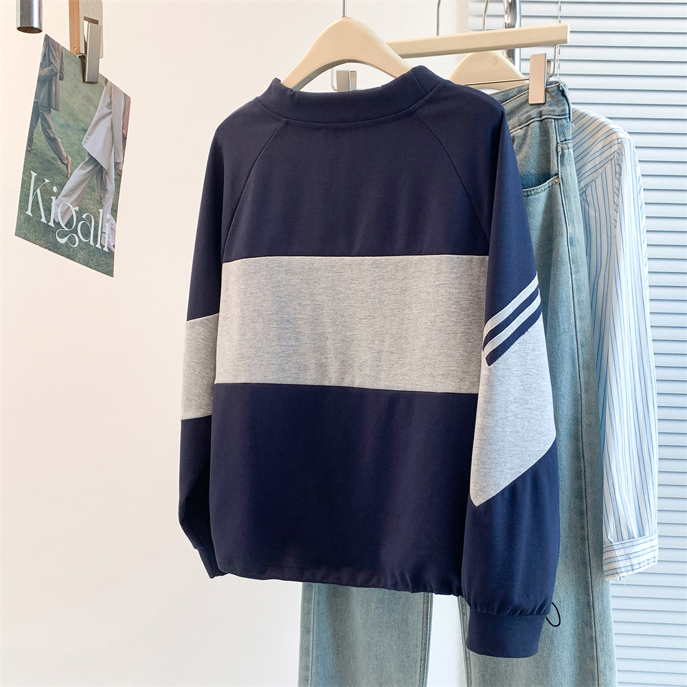 Casual pullover hoodie college style show young T-shirt