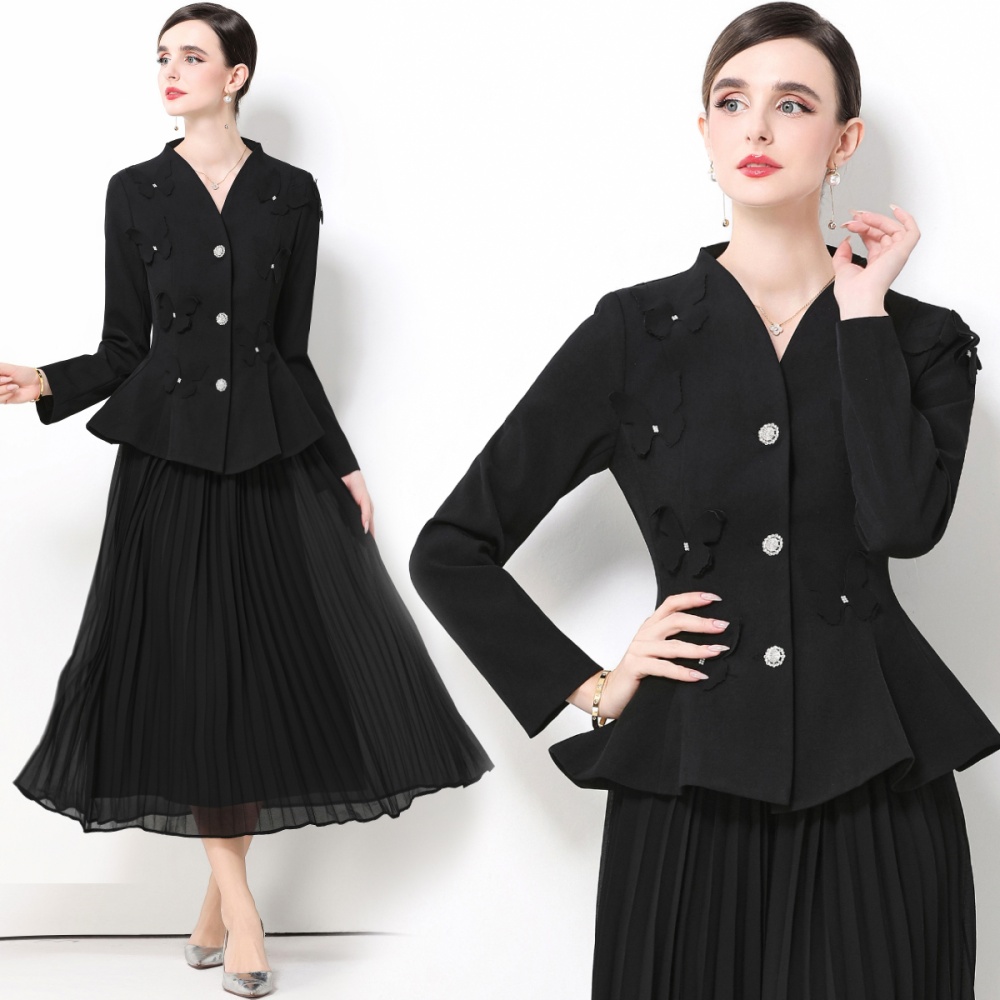 Long sleeve V-neck butterfly chanelstyle skirt a set