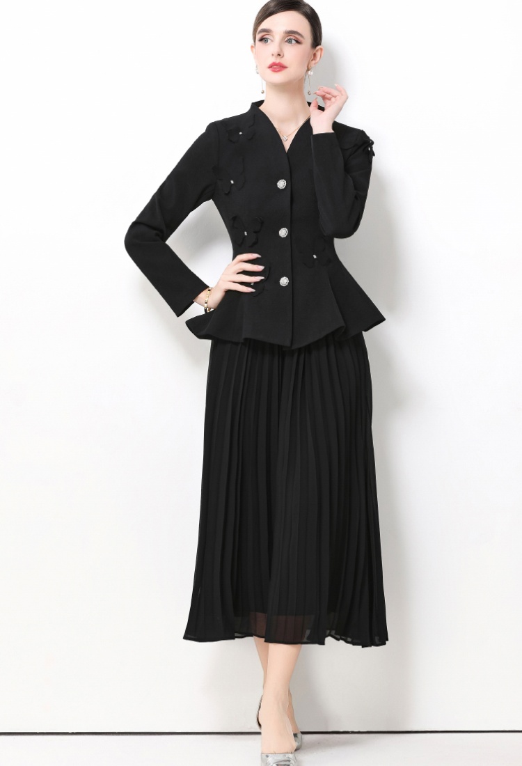 Long sleeve V-neck butterfly chanelstyle skirt a set