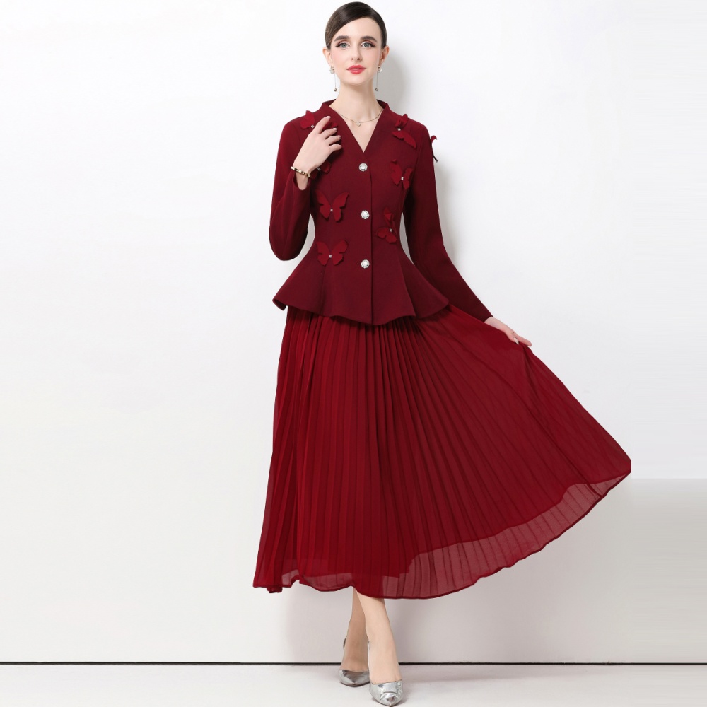 V-neck butterfly long sleeve stereoscopic skirt a set