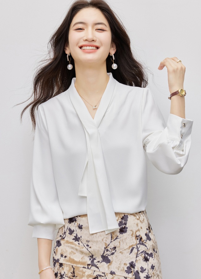 V-neck fashion streamer all-match spring shirt for women