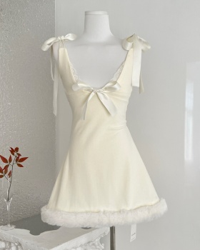 Sexy V-neck enticement strap dress frenum lace sweet dress