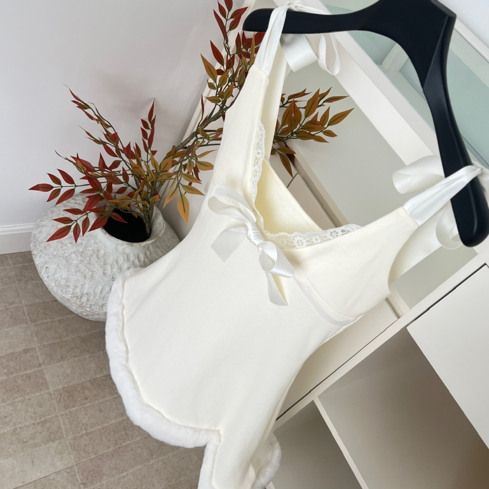 Sexy V-neck enticement strap dress frenum lace sweet dress