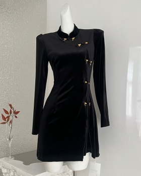 Chinese style velvet cstand collar dress