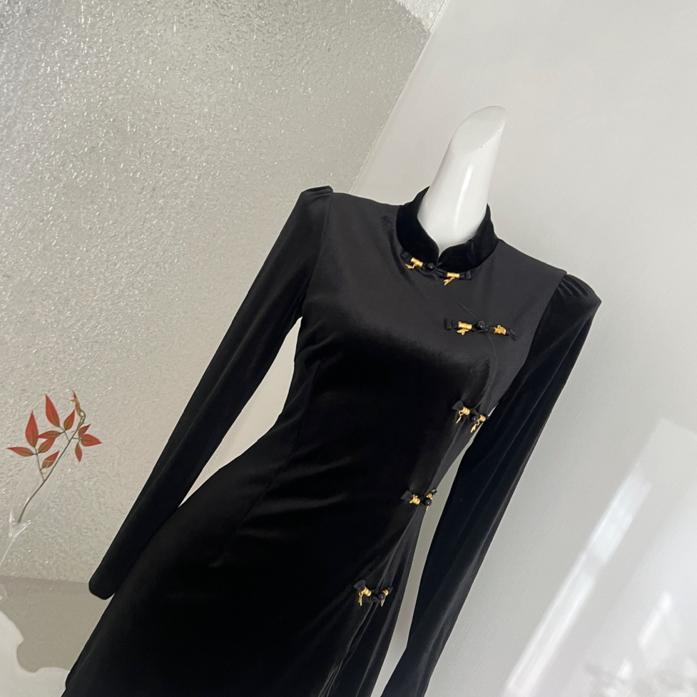 Chinese style velvet cstand collar dress