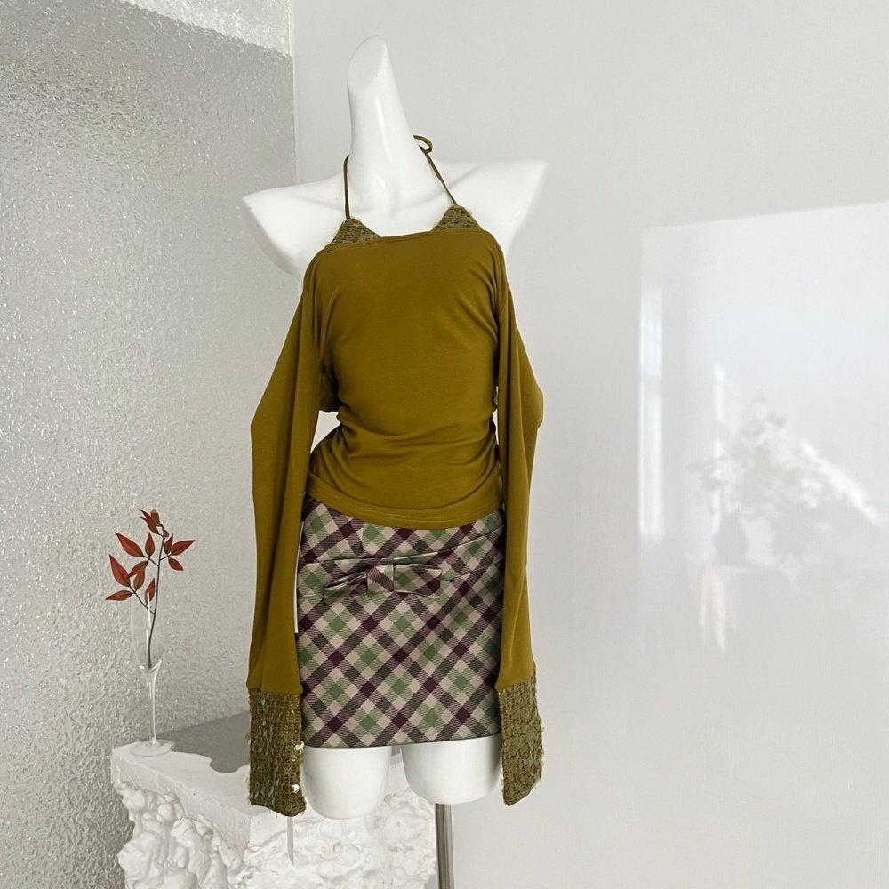 Flat shoulder bottoming shirt knitted short skirt a set