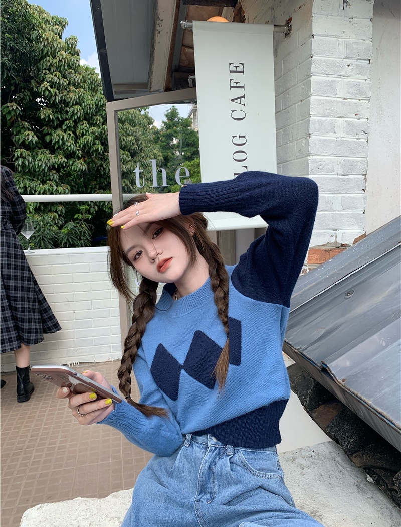 Loose retro quilted long sleeve pullover sweater