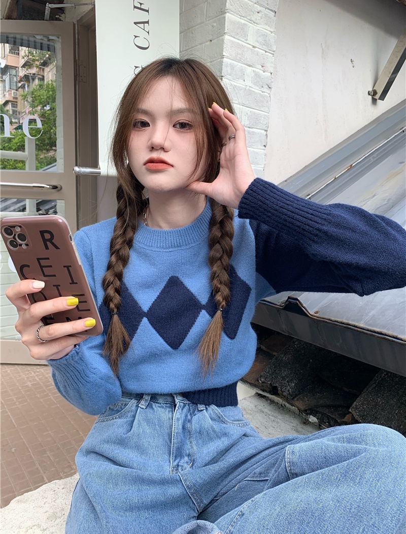 Loose retro quilted long sleeve pullover sweater