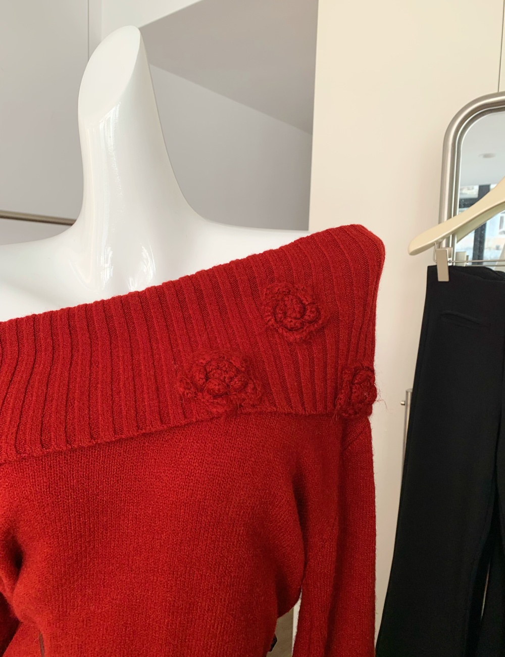 Package hip flat shoulder sweater knitted T-back for women