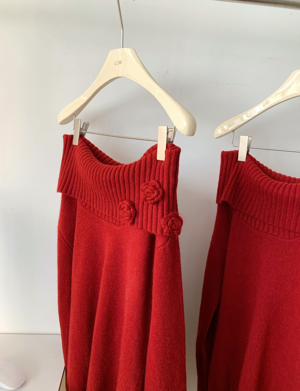 Package hip flat shoulder sweater knitted T-back for women