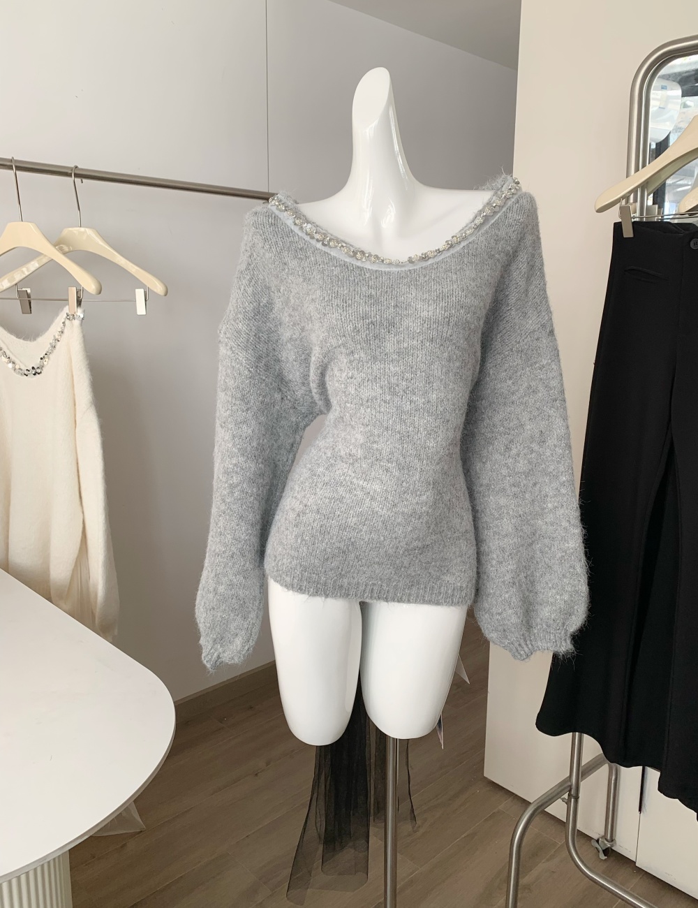 Spring romantic enticement tops V-neck bow thermal sweater