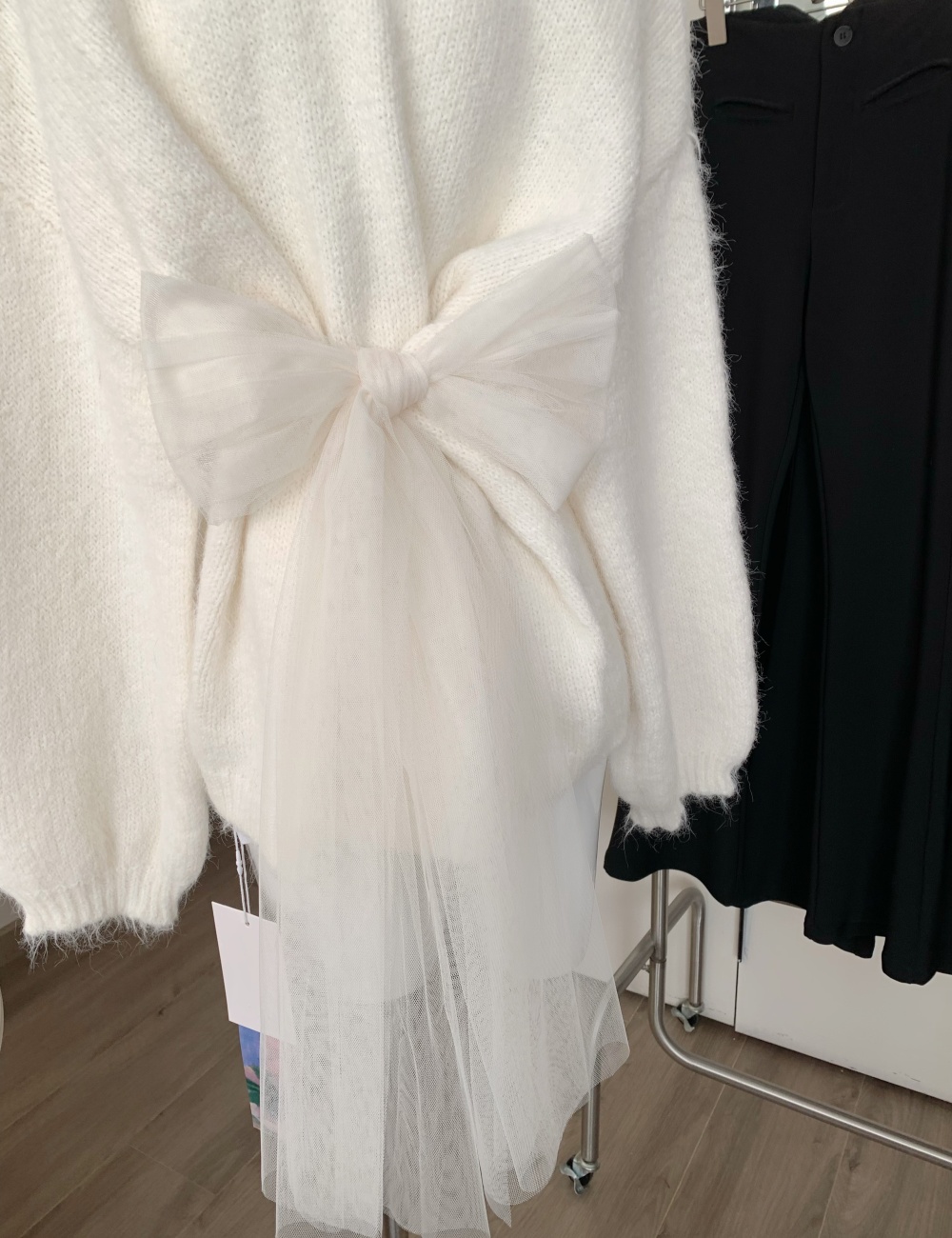 Spring romantic enticement tops V-neck bow thermal sweater