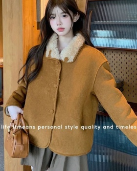 Unique lambs wool lazy coat for women