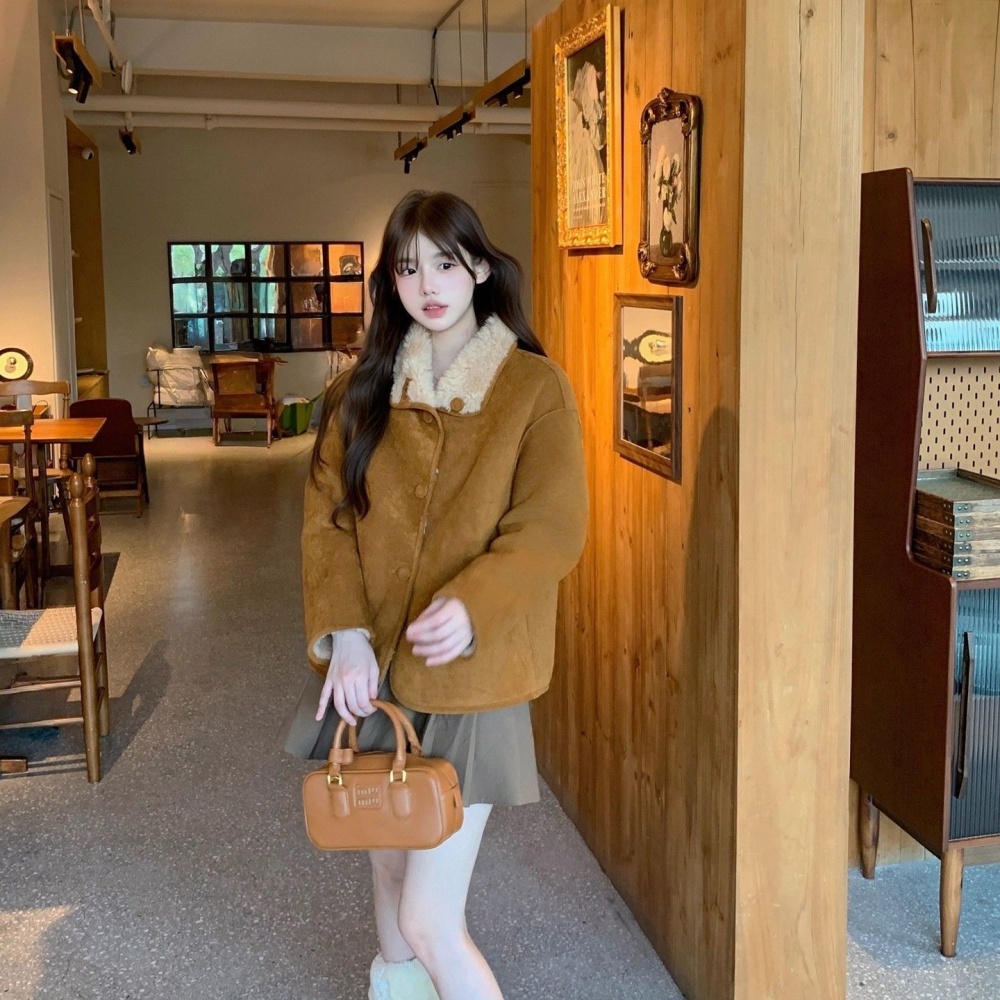 Unique lambs wool lazy coat for women