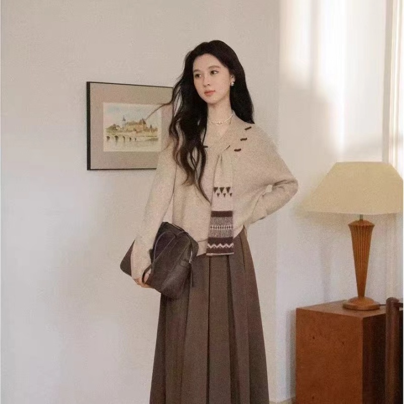 Retro temperament autumn scarf Korean style sweater