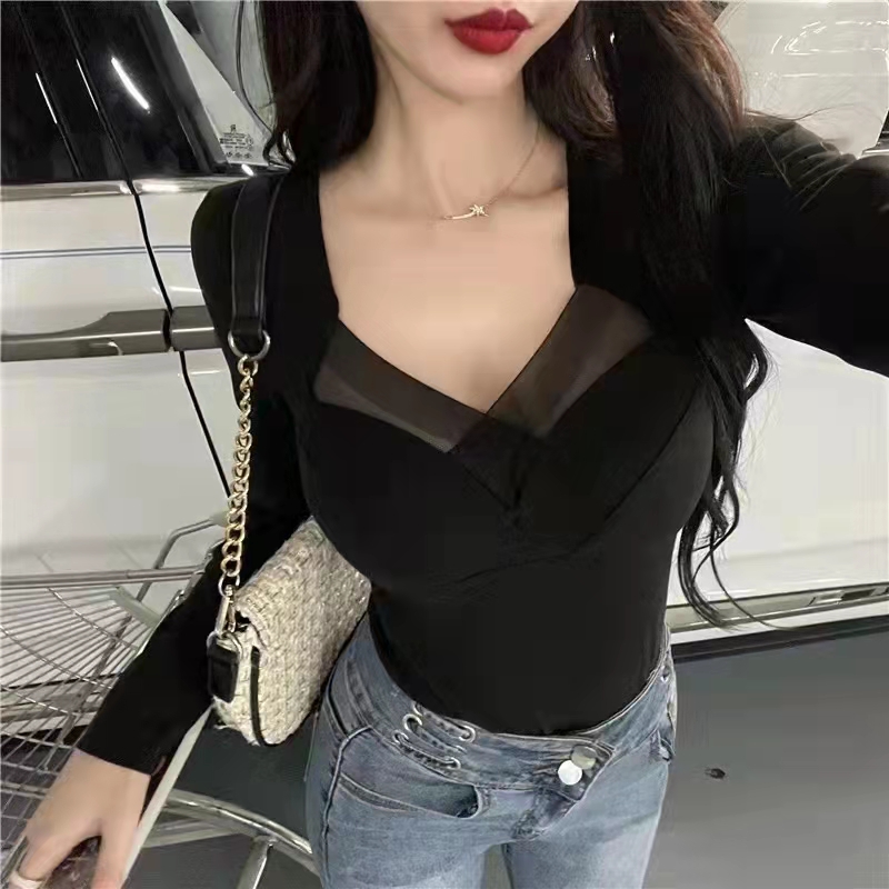 Long sleeve splice with chest pad bottoming shirt for women
