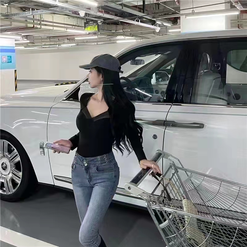 Long sleeve splice with chest pad bottoming shirt for women