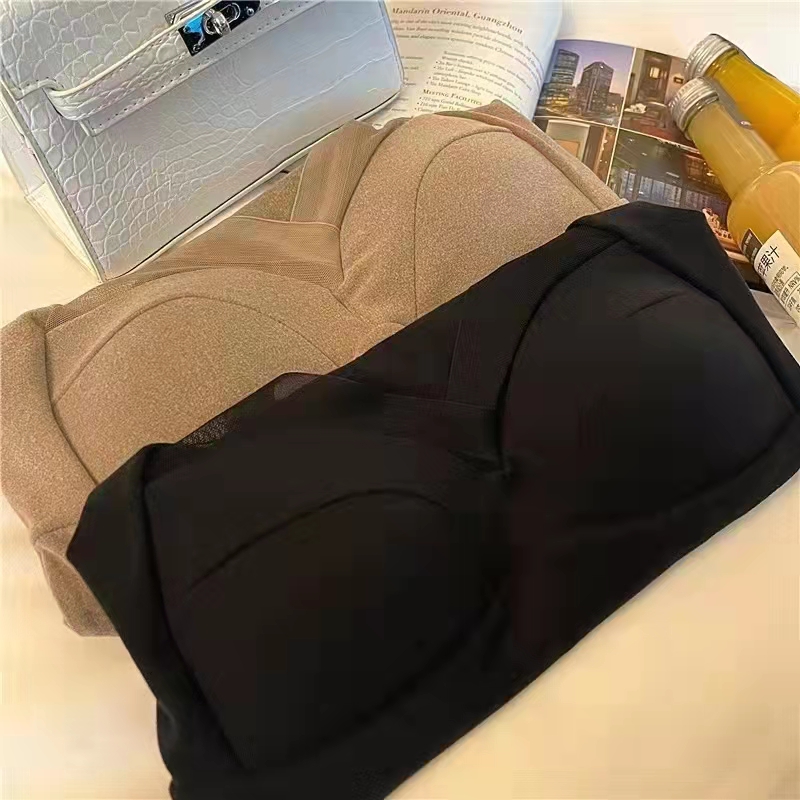 Long sleeve splice with chest pad bottoming shirt for women