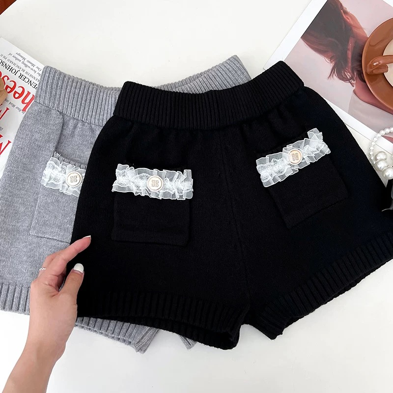 Knitted autumn and winter chanelstyle shorts