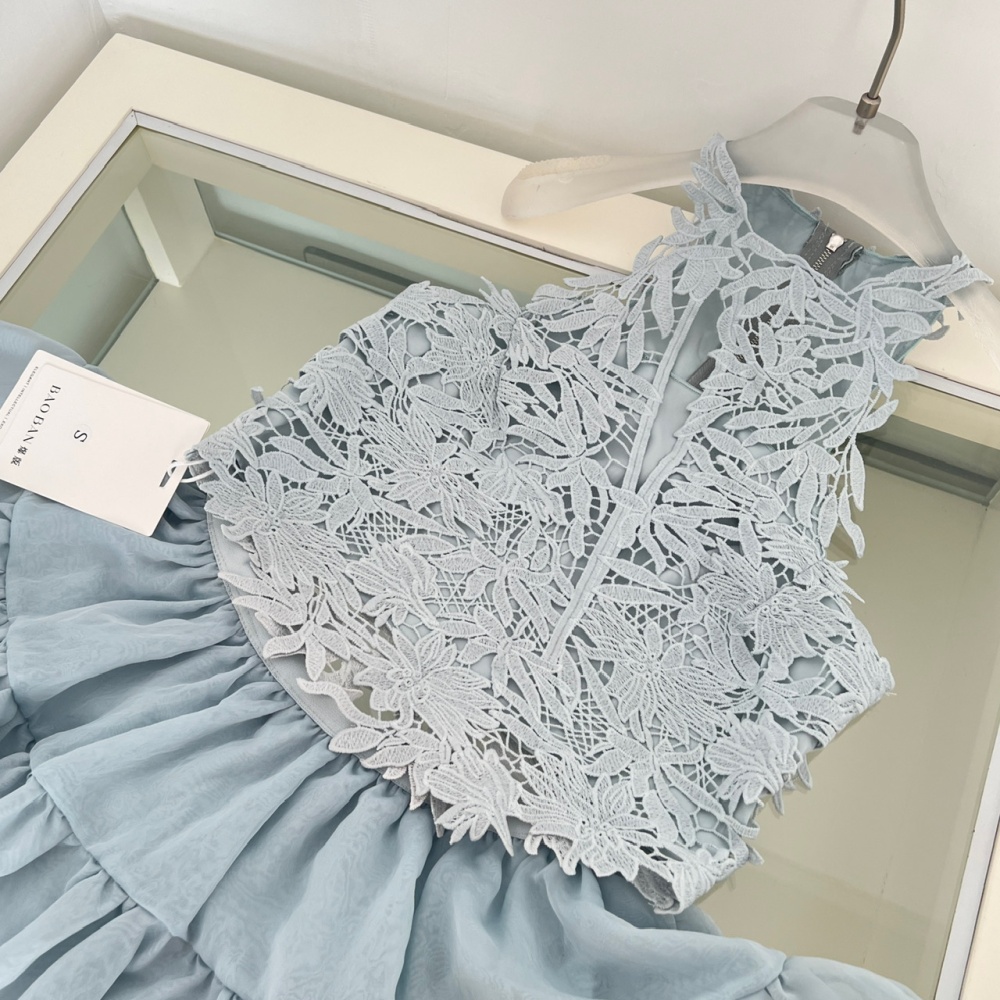 Stereoscopic halter tops lace short skirt a set for women