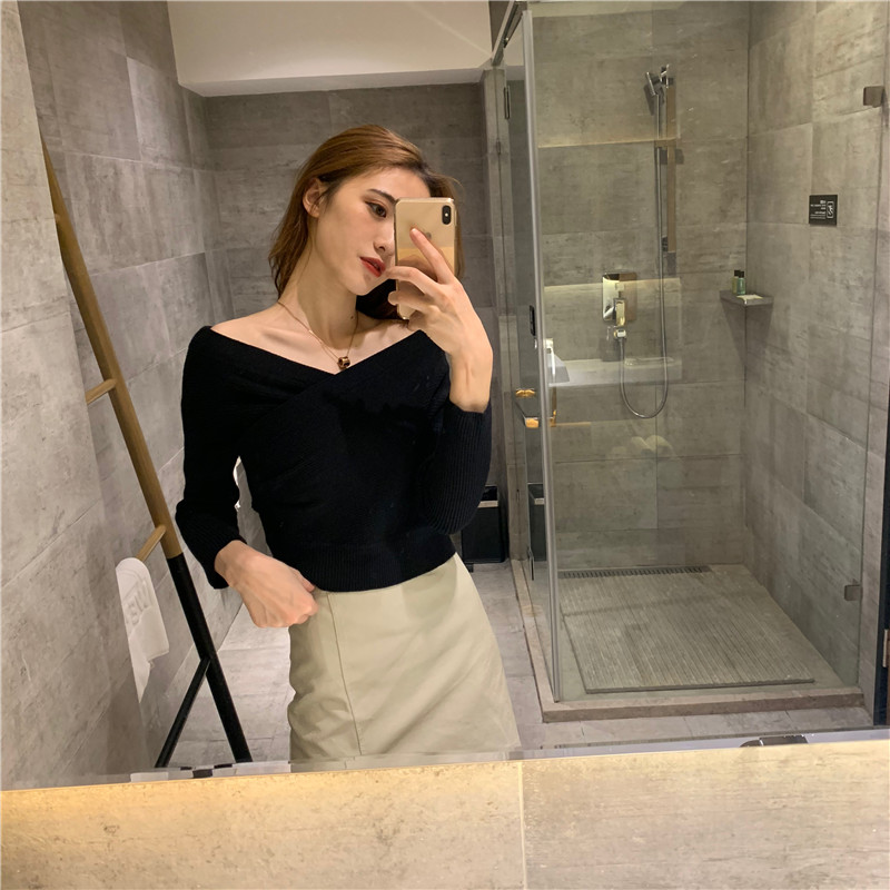 Slim V-neck pure Korean style all-match cross sweater