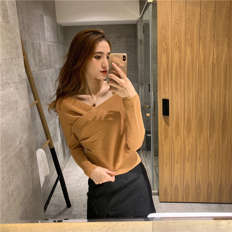 Slim V-neck pure Korean style all-match cross sweater