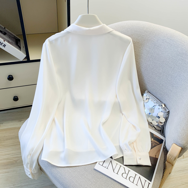 With pearls chain shirt satin accessories for women