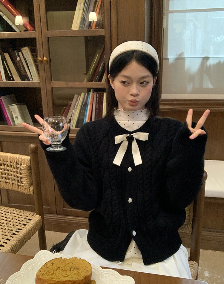 Twist knitted black coat loose all-match winter tops