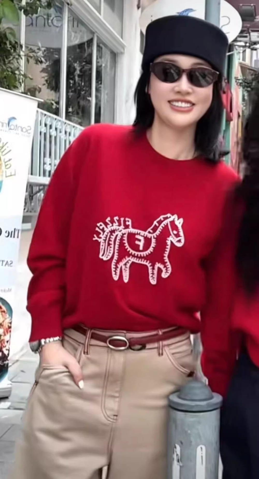 All-match round neck cashmere sweater for women