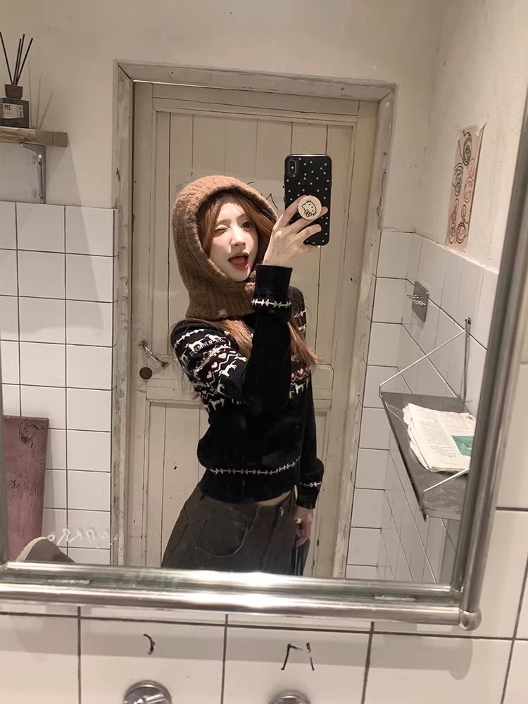 Knitted long sleeve tops round neck sweater for women