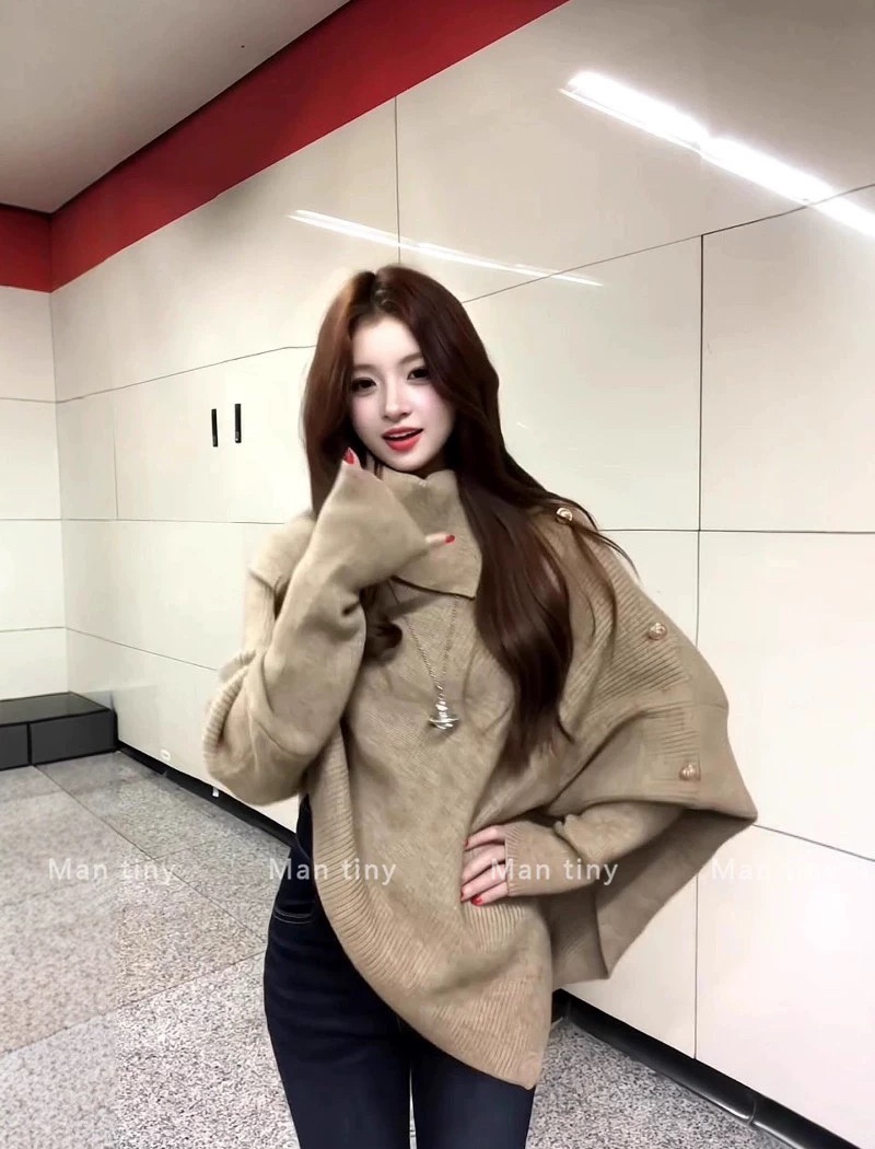 Outside the ride loose coat bat sleeve autumn and winter tops