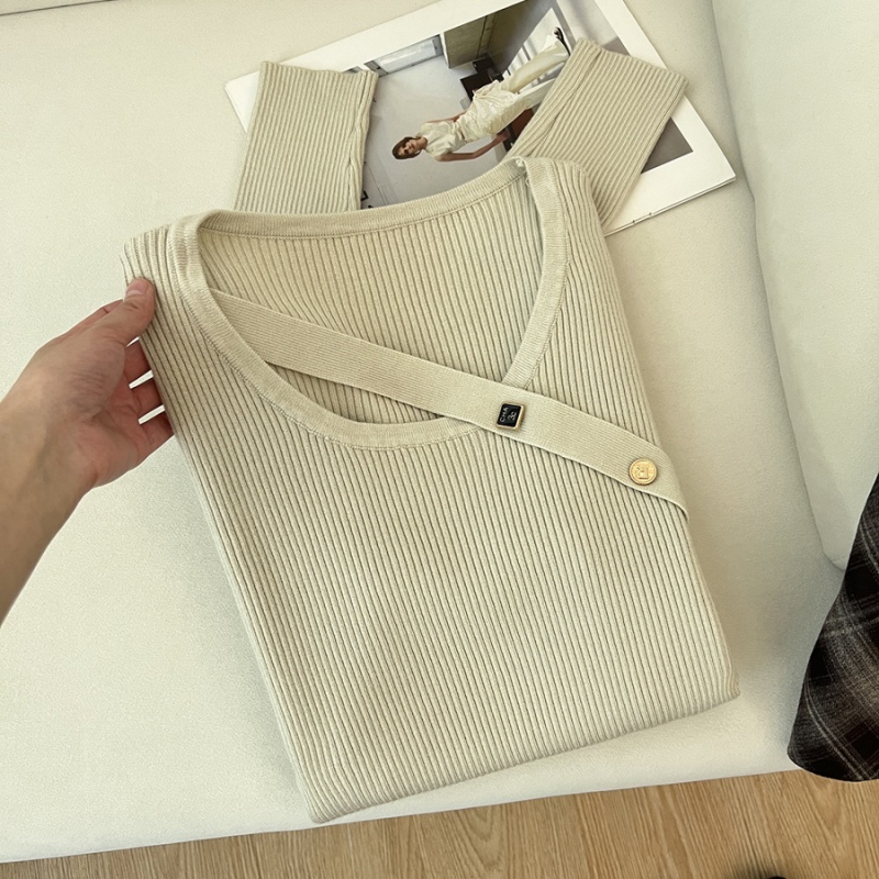 Bottoming irregular unique wears outside knitted sweater