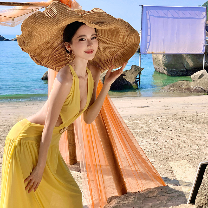 Frenum halter seaside beach dress travel sexy dress