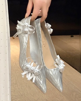 High-heeled shoes low wedding shoes for women