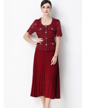 Light luxury ladies lace pleated long dress