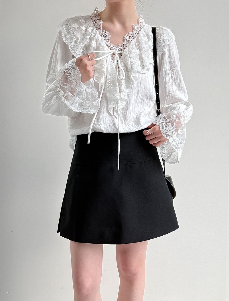 Spring frenum trumpet sleeves tender V-neck lace shirt