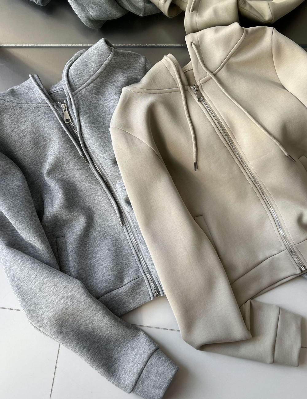 Short hooded zip hoodie Casual sports coat for women