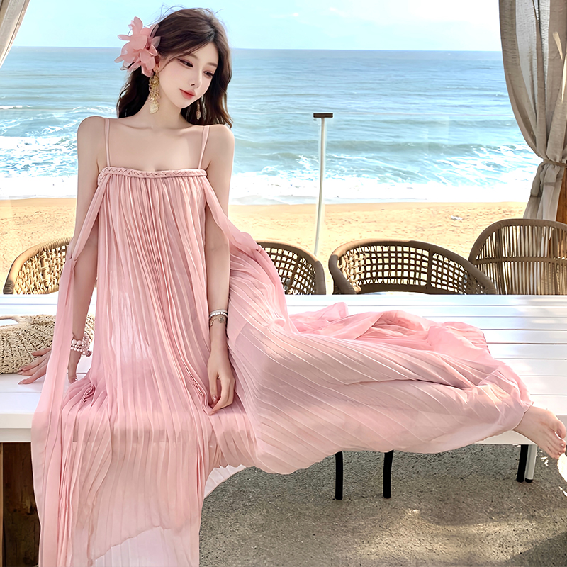 Beautiful vacation dress wrapped chest long dress