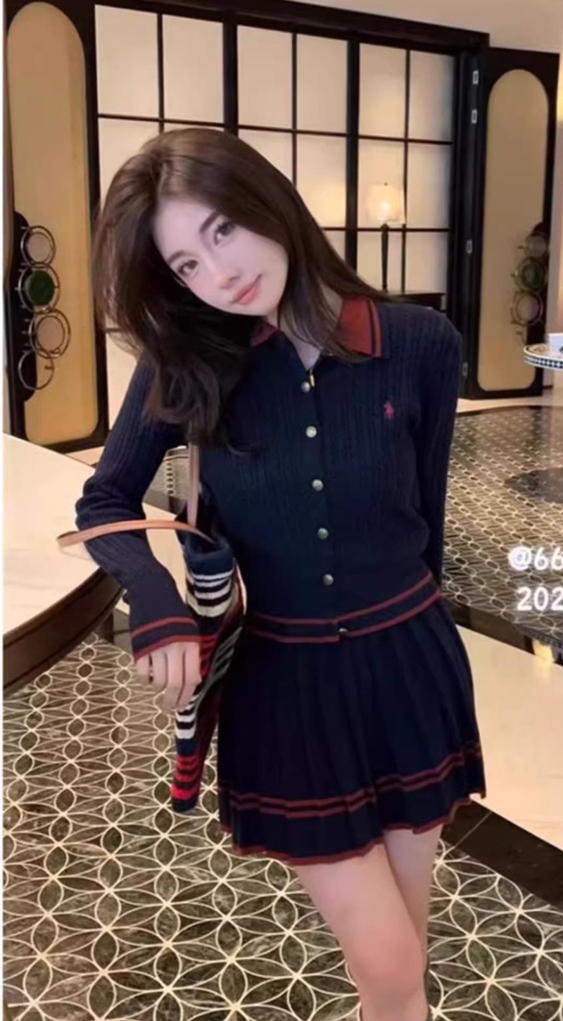 Autumn pleated skirt twist fashion cardigan 2pcs set for women