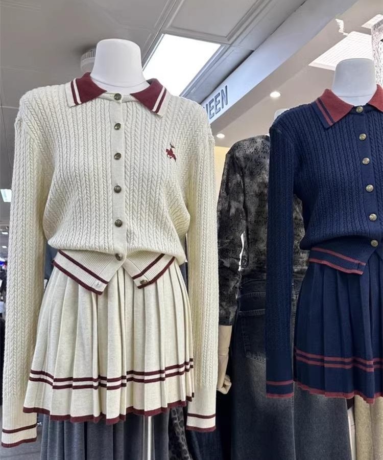 Autumn pleated skirt twist fashion cardigan 2pcs set for women