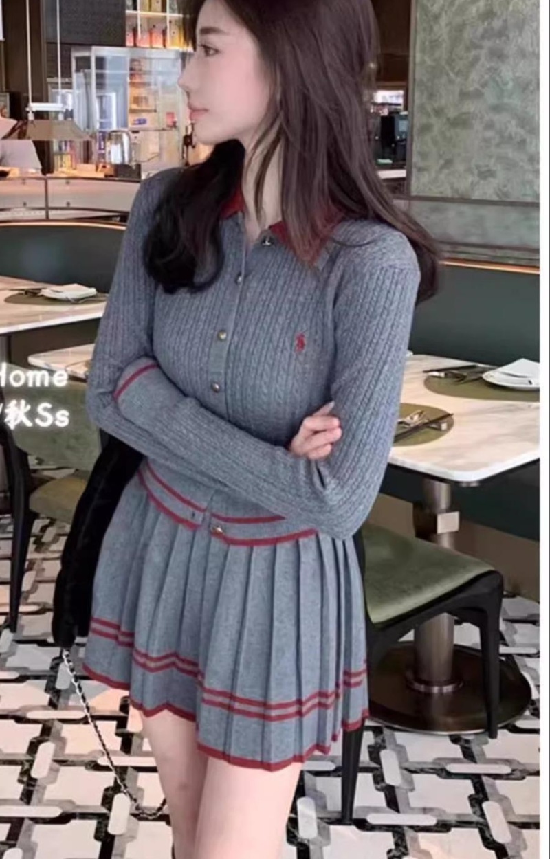 Autumn pleated skirt twist fashion cardigan 2pcs set for women