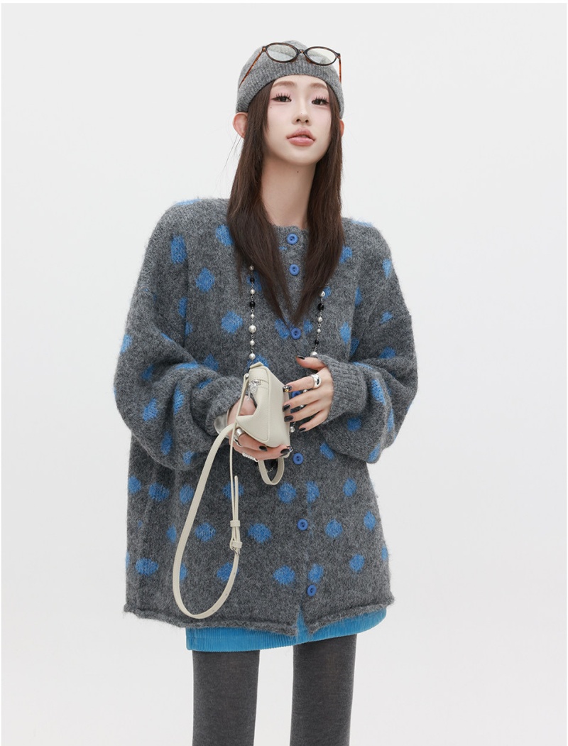 Knitted autumn and winter cardigan Casual lazy tops for women