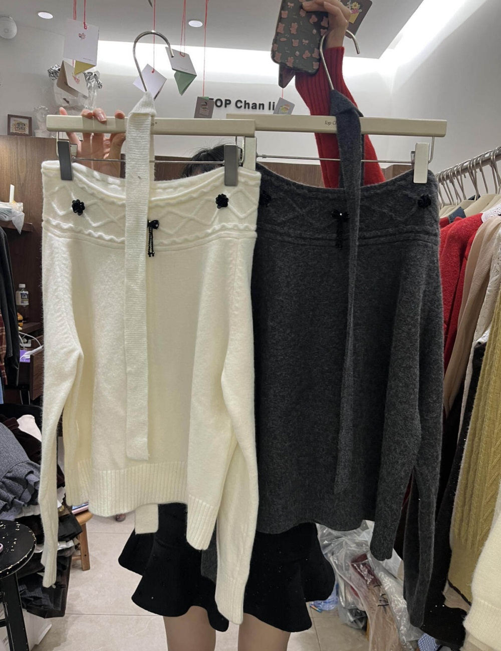 Slim sloping shoulder sweater for women