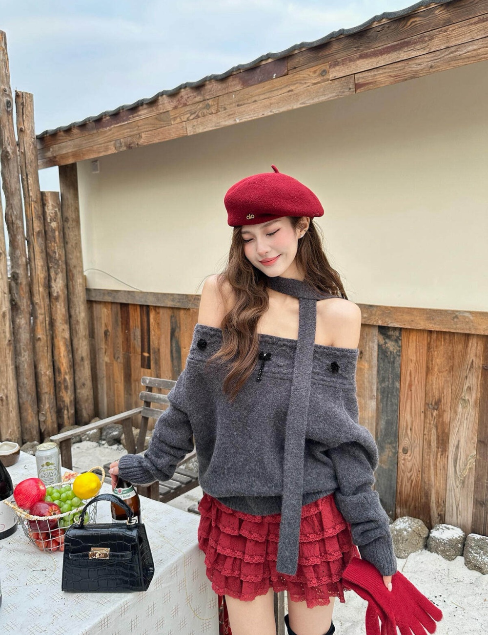 Slim sloping shoulder sweater for women