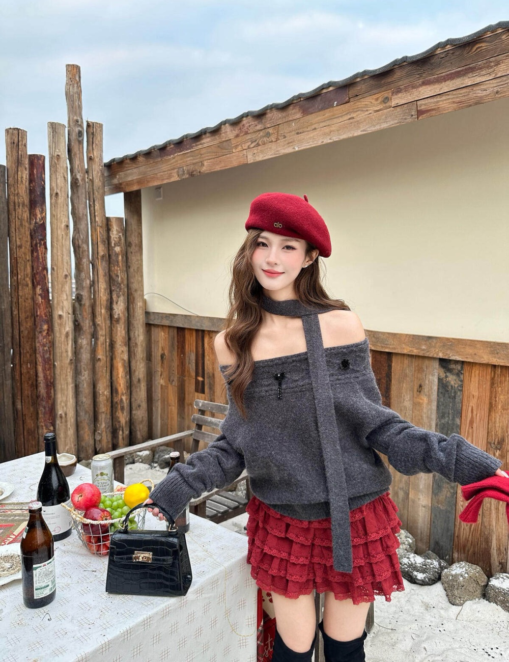 Slim sloping shoulder sweater for women