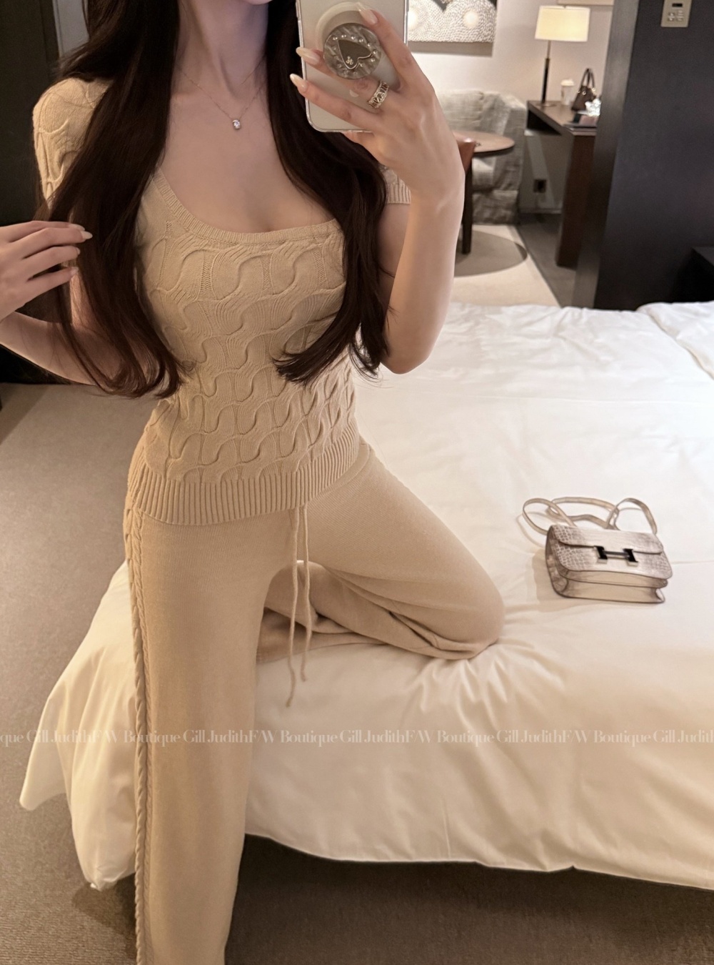 Straight long pants colors bottoming shirt a set