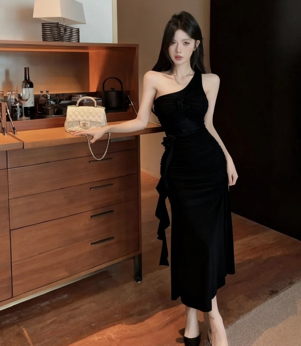 Sexy bottoming gauze shoulder low-cut hollow long dress