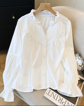 White loose V-neck shirt trumpet sleeves France style tops