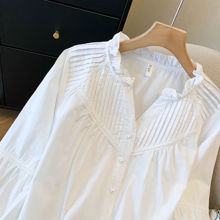 White loose V-neck shirt trumpet sleeves France style tops
